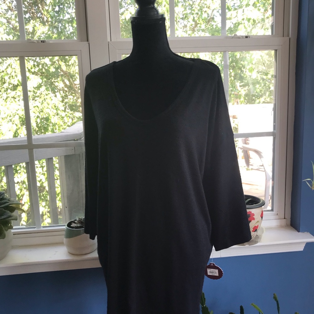 Cozy Black Tunic 3/4 Length Sleeves